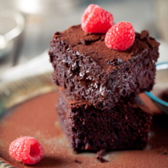 chocolate brownies with raspberry filling