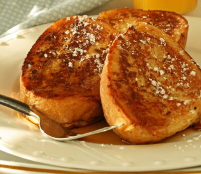 French toast with sweet topping