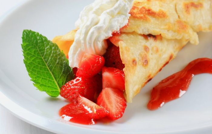 strawberry crepes