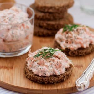 Salmon Dip with Canned Salmon