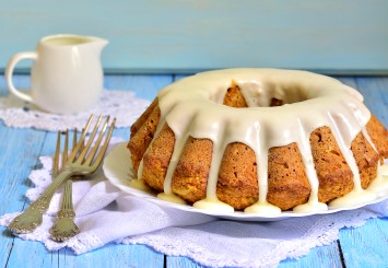 healthy carrot cake with bran