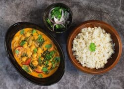 Spinach and Chickpea Curry Recipe