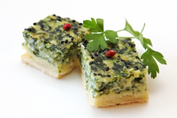Spinach and egg squares