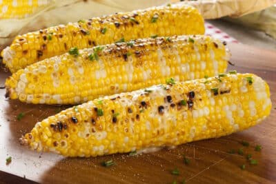 Grilled corn on the cob