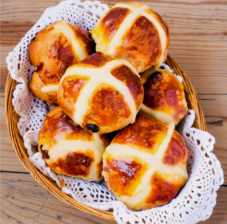 Hot cross buns