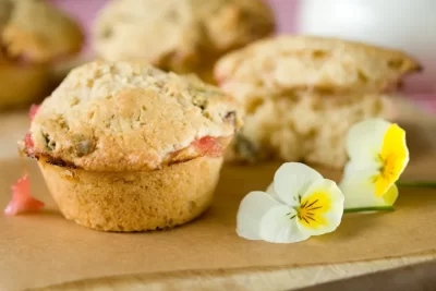 rhubarb muffins