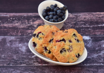 Soft chocolate chip blueberry cookies