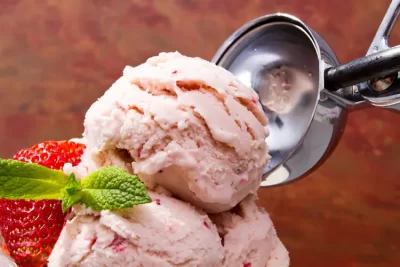 strawberry ice cream